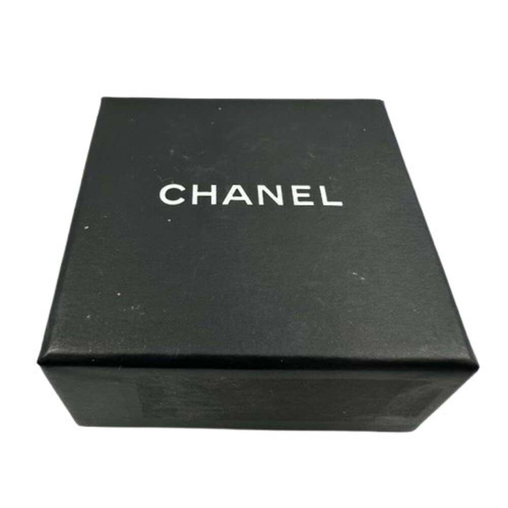 CHANEL Gold Logo Earrings - Picture 5 of 5